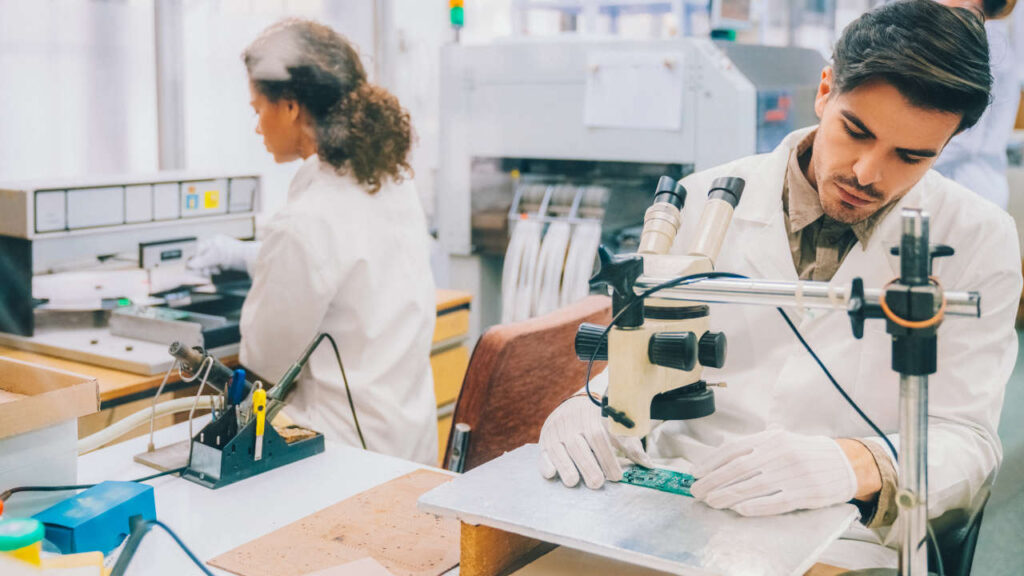 Contract PCB assembly refers specifically to the manufacturing of printed circuit board assemblies