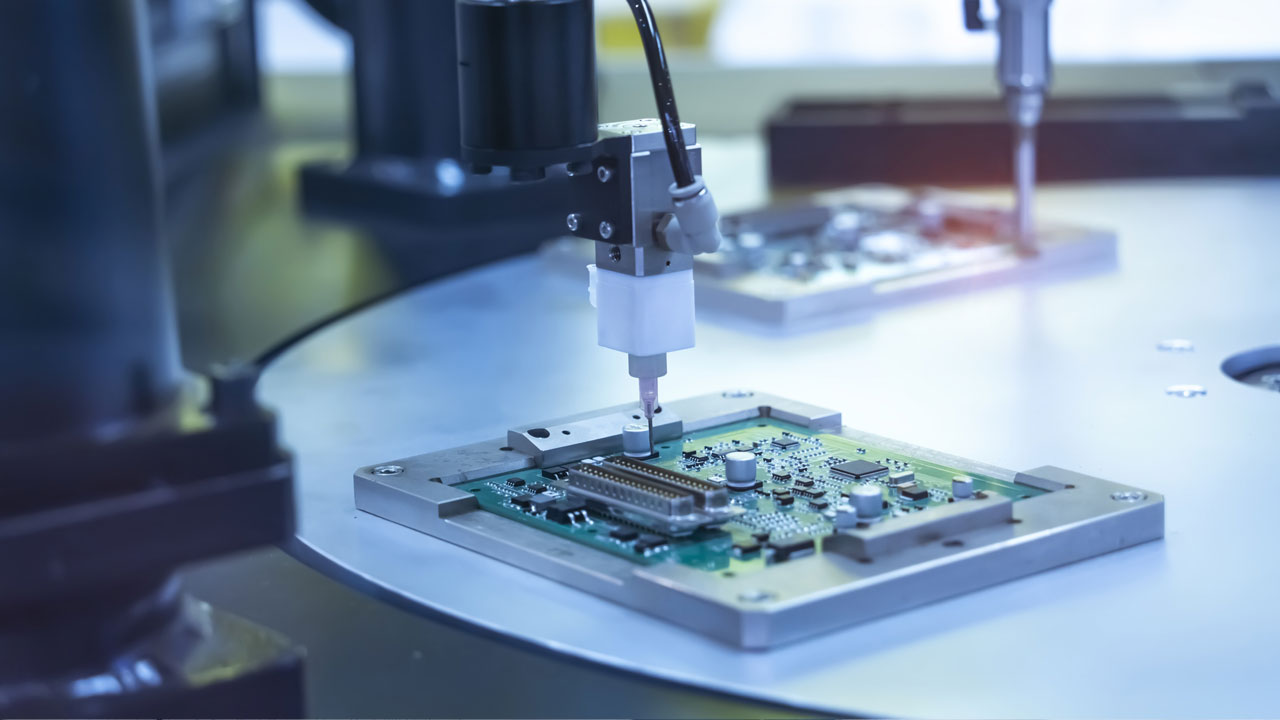 PCB assembly manufacturer with automated line for prototypes and high-volume production