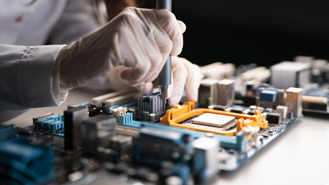 Complete aerospace and defense electronics box build assembly with integrated PCB, wiring, and enclosure for turnkey manufacturing